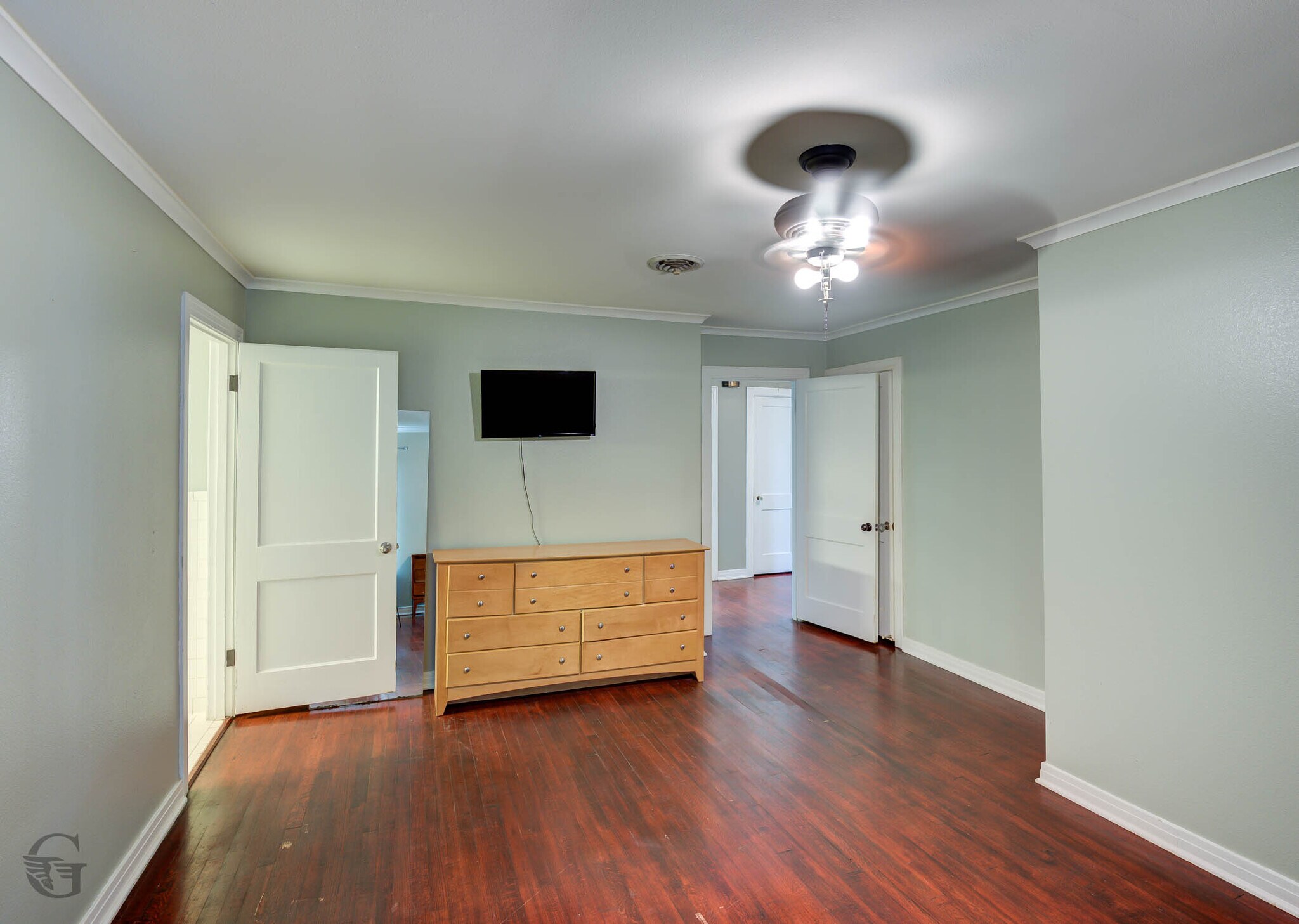 Building Photo - 316 Elmwood Cir