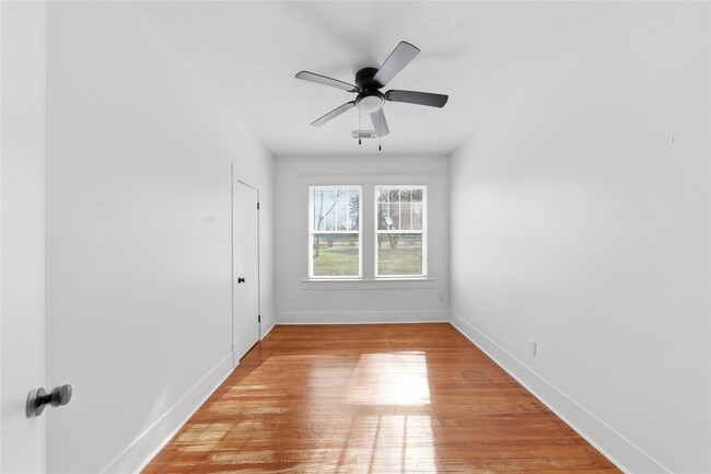 Building Photo - 3808 State Hwy 3