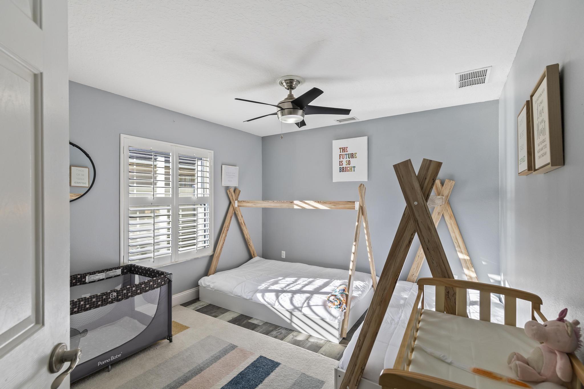 Building Photo - 7 Woodfield Dr