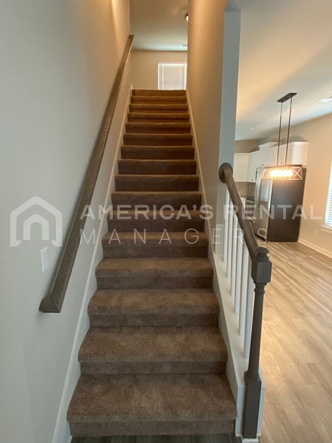 Building Photo - 1225 Brookhaven Dr