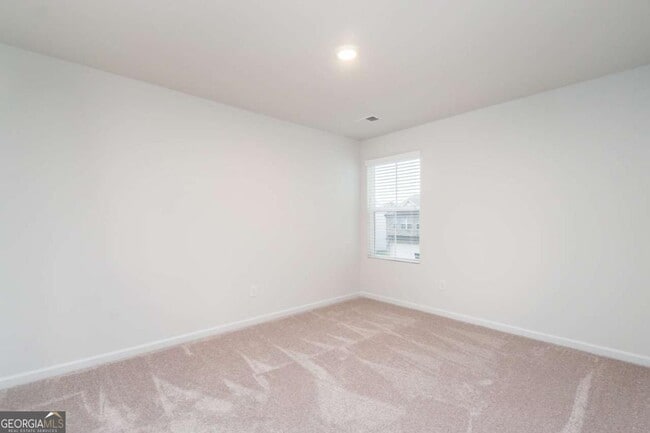 Building Photo - 84 Founders Dr
