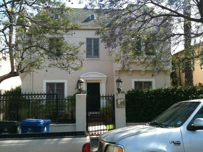 First floor front - 8372 Blackburn Ave