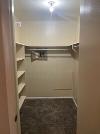 Building Photo - 5937 E 33rd Ct