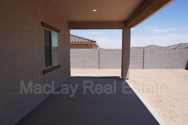 Building Photo - 627 N Crowned Dove Trail