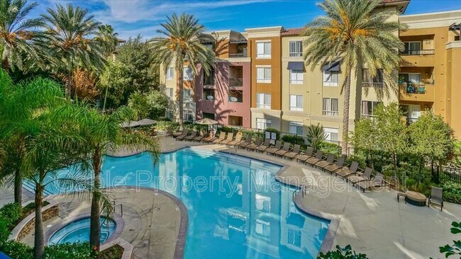 Building Photo - 24595 Town Center Dr
