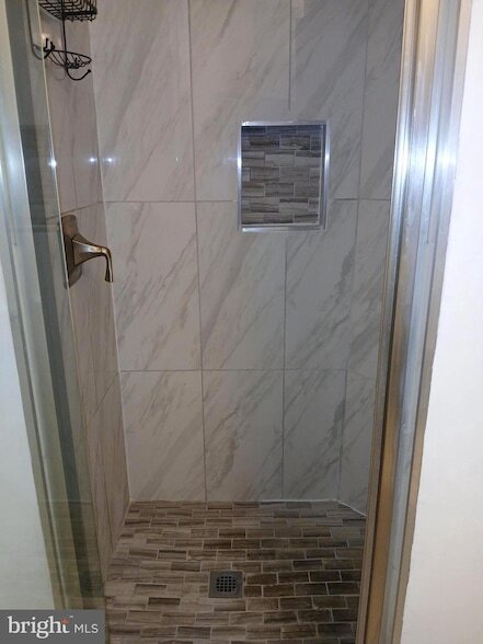 Building Photo - 247 Fountain St