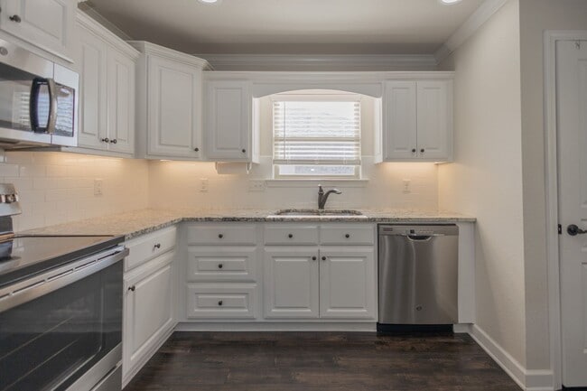 Building Photo - Charming 3 bedroom home in Austin