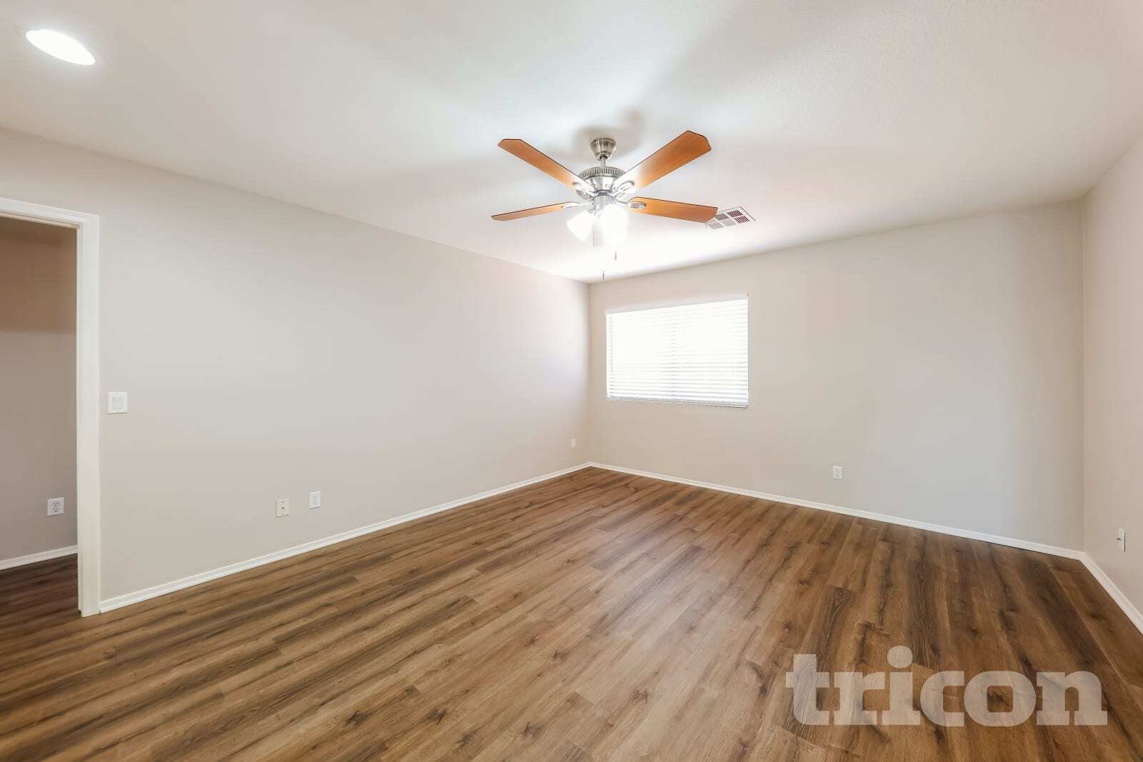 Building Photo - 16191 N 157th Dr