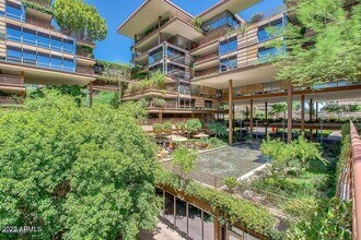 Building Photo - Modern Elegance and Style Colony Camelview 2 Bed Condo at the Optima!