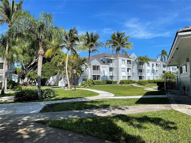 Building Photo - 8580 SW 212th St