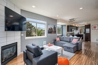 Building Photo - 1220 E Columbia St