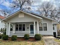 Building Photo - Cozy 2 bed 2 bath house in Belhaven