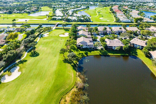 Building Photo - 16939 Isle of Palms Dr