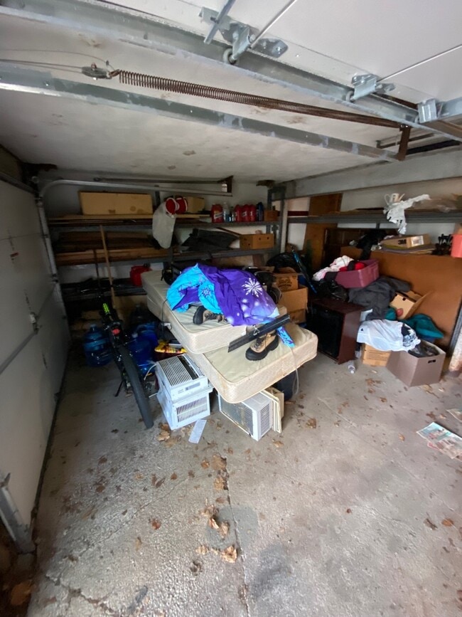 Building Photo - 43-45 Hall Avenue - 45