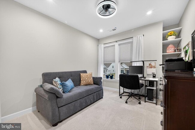 Building Photo - 21630 Hawksbill High Cir