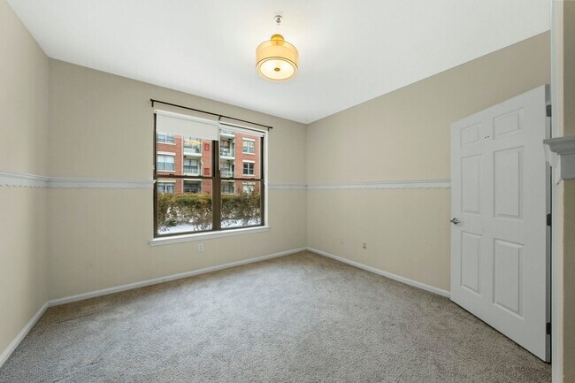 Building Photo - 26 Ave at Port Imperial