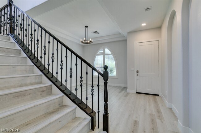 Building Photo - 11370 Merado Peak Dr