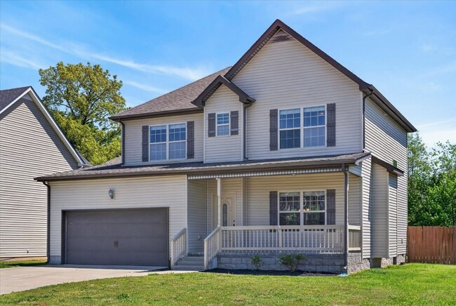 Building Photo - Pet Friendly Three Bedroom!