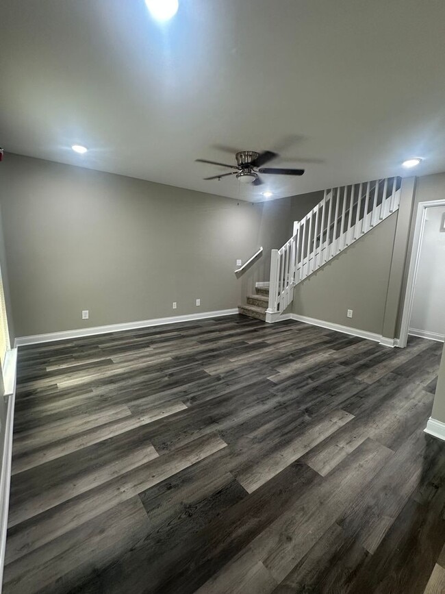Primary Photo - Stylish 2-Bed, 1.5-Bath Condo | Pool, Gym ...