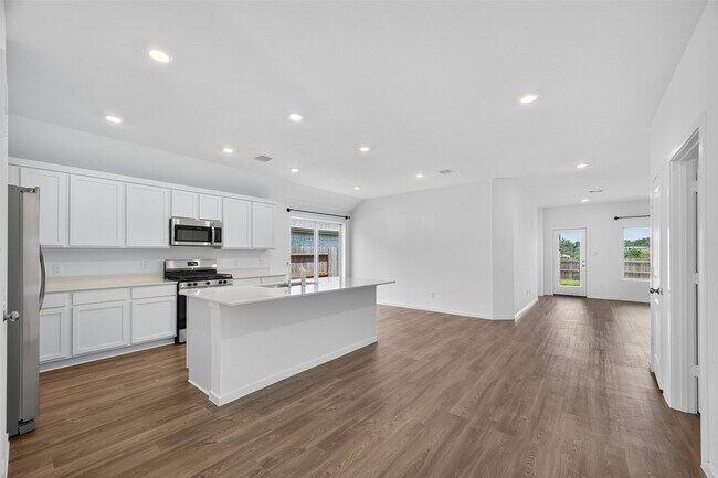 Building Photo - 3013 Myrtle Bch Ln