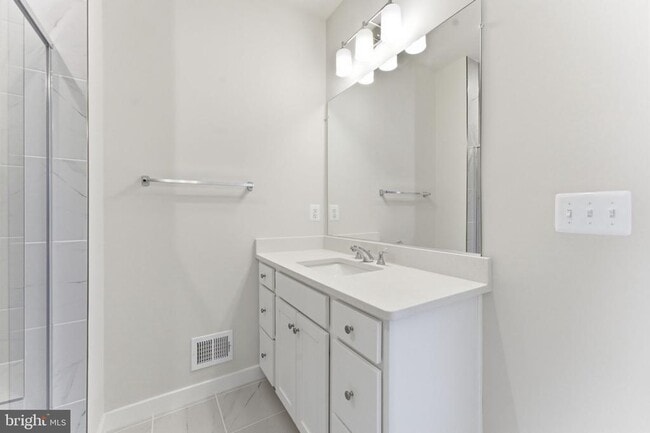 Building Photo - 2490 Connector Aly