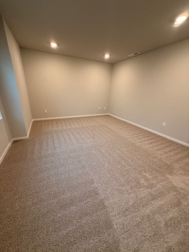 Building Photo - Brand New 2025 Home in Bakerview