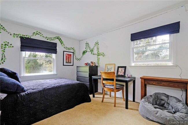 Building Photo - 38 Shadow Ln