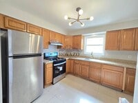 Building Photo - 542 S 20th St