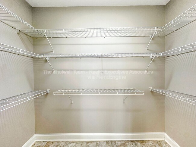 Building Photo - 132 Hardinberry St