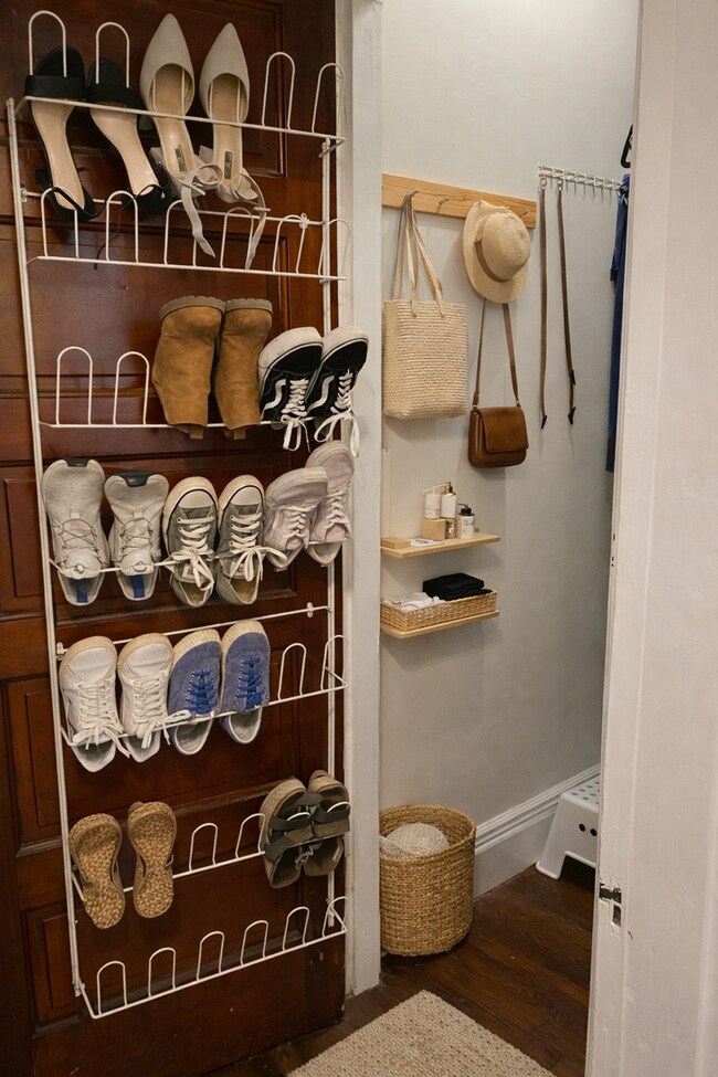 Building Photo - 312 S Upper St