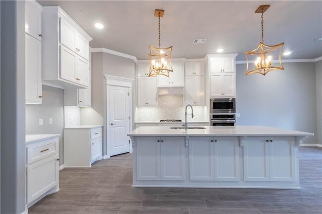 Building Photo - 7925 Sweetgum St