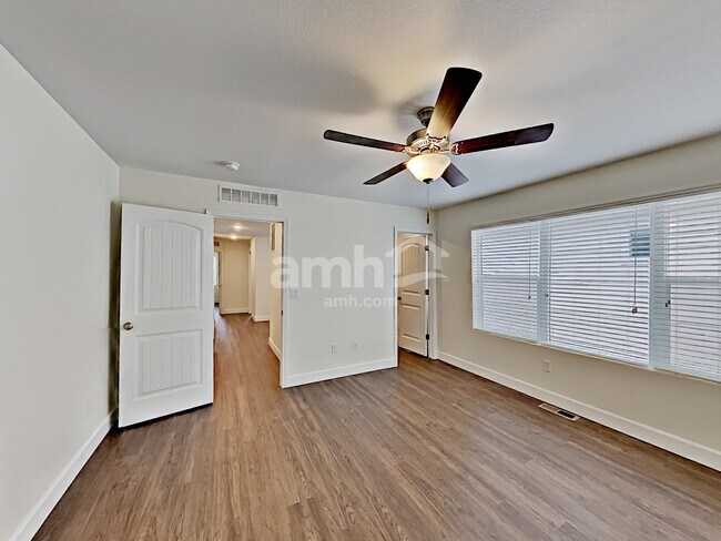 Building Photo - 4473 Crestone Peak St