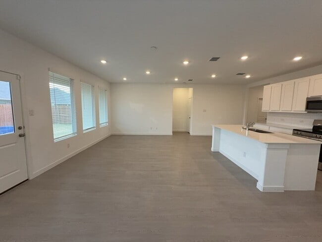 Building Photo - 537 Ml Trce Wy