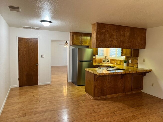 Building Photo - Immaculate 3 bedroom on a court!