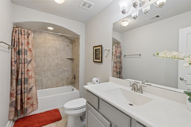 Building Photo - 9018 Meacom Dr