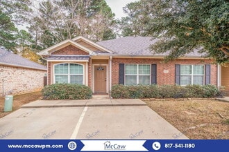 Building Photo - 1612 Stanley Drive