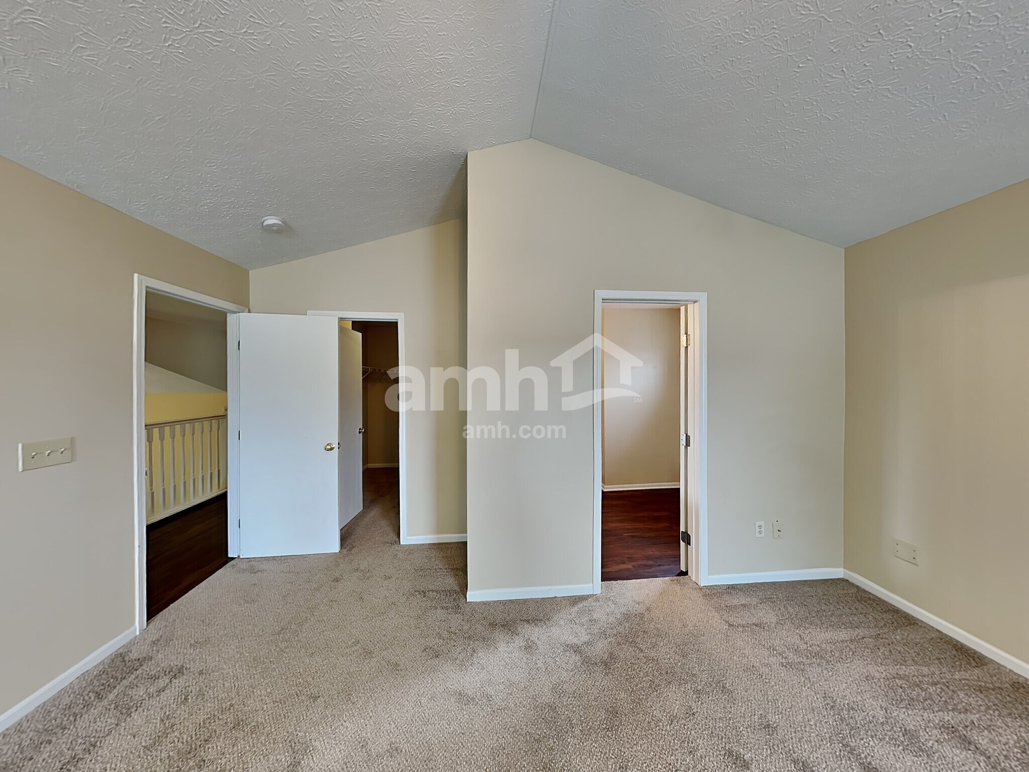 Building Photo - 392 Old Ivory Ct