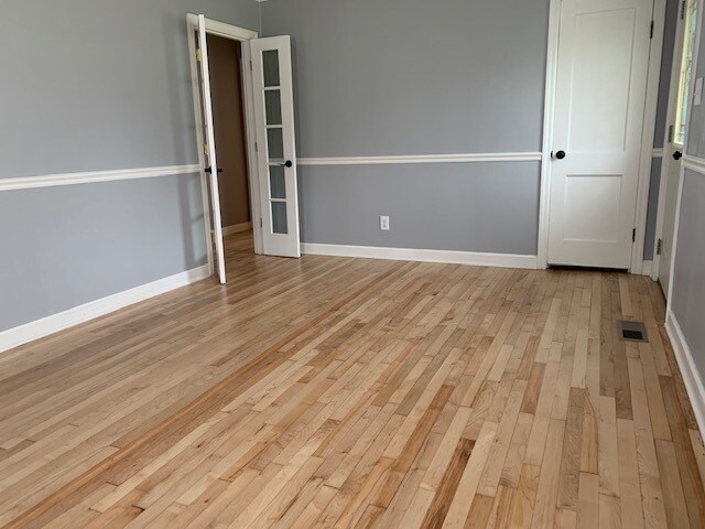 Building Photo - 503 Green Acres Dr
