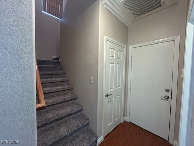 Building Photo - 9551 Green Spruce St