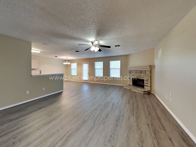 Building Photo - 1529 Windward Ln