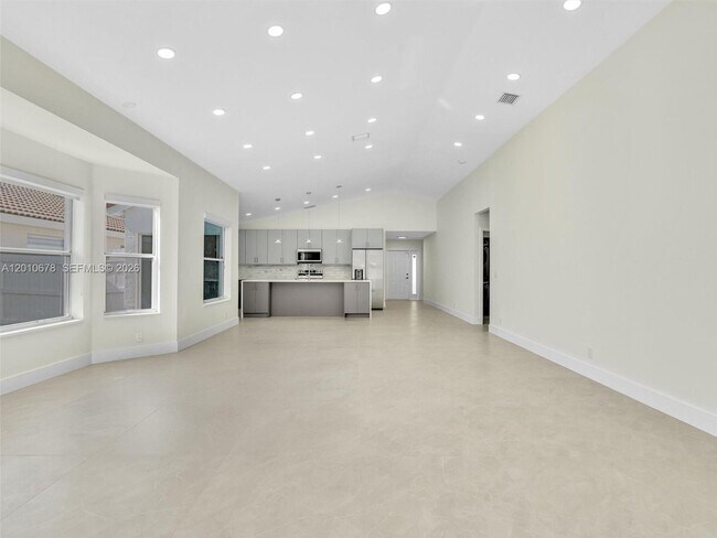 Building Photo - 3863 SW 53rd Pl