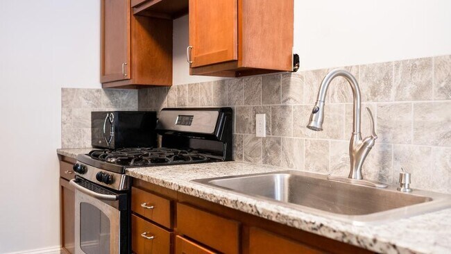 Building Photo - 3444 Colfax Ave S