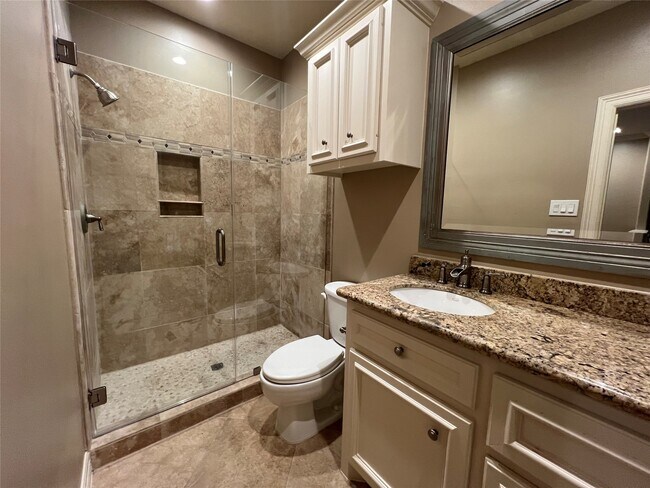 Building Photo - 1014 Roxella St