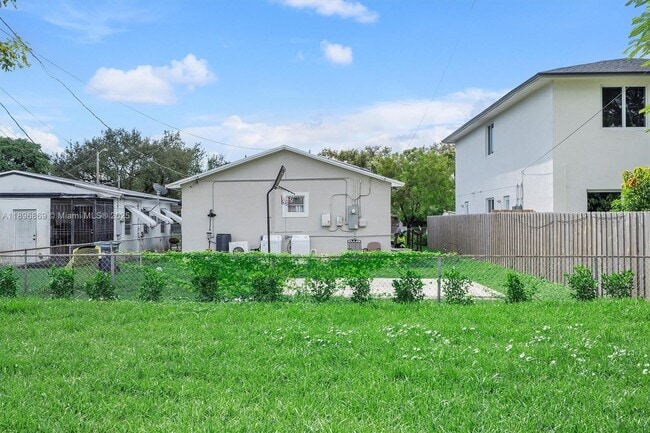 Building Photo - 2926 NW 58th St