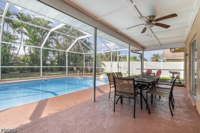 Building Photo - 922 SE 25th Ln