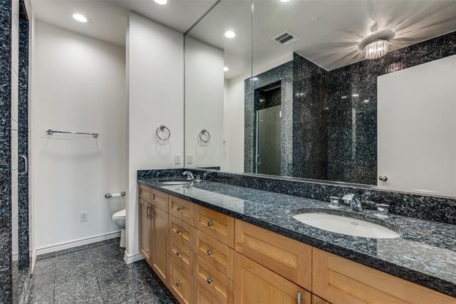 Building Photo - 4310 Buena Vista St