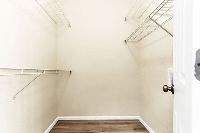 Building Photo - 4451 S Ammons St