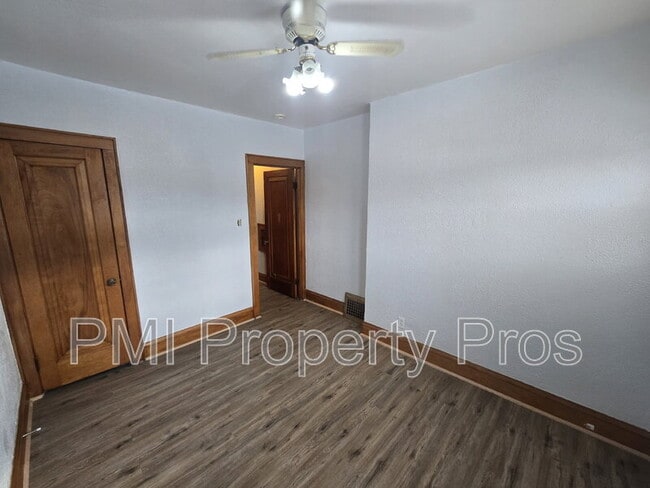 Building Photo - 4225 N 26th St