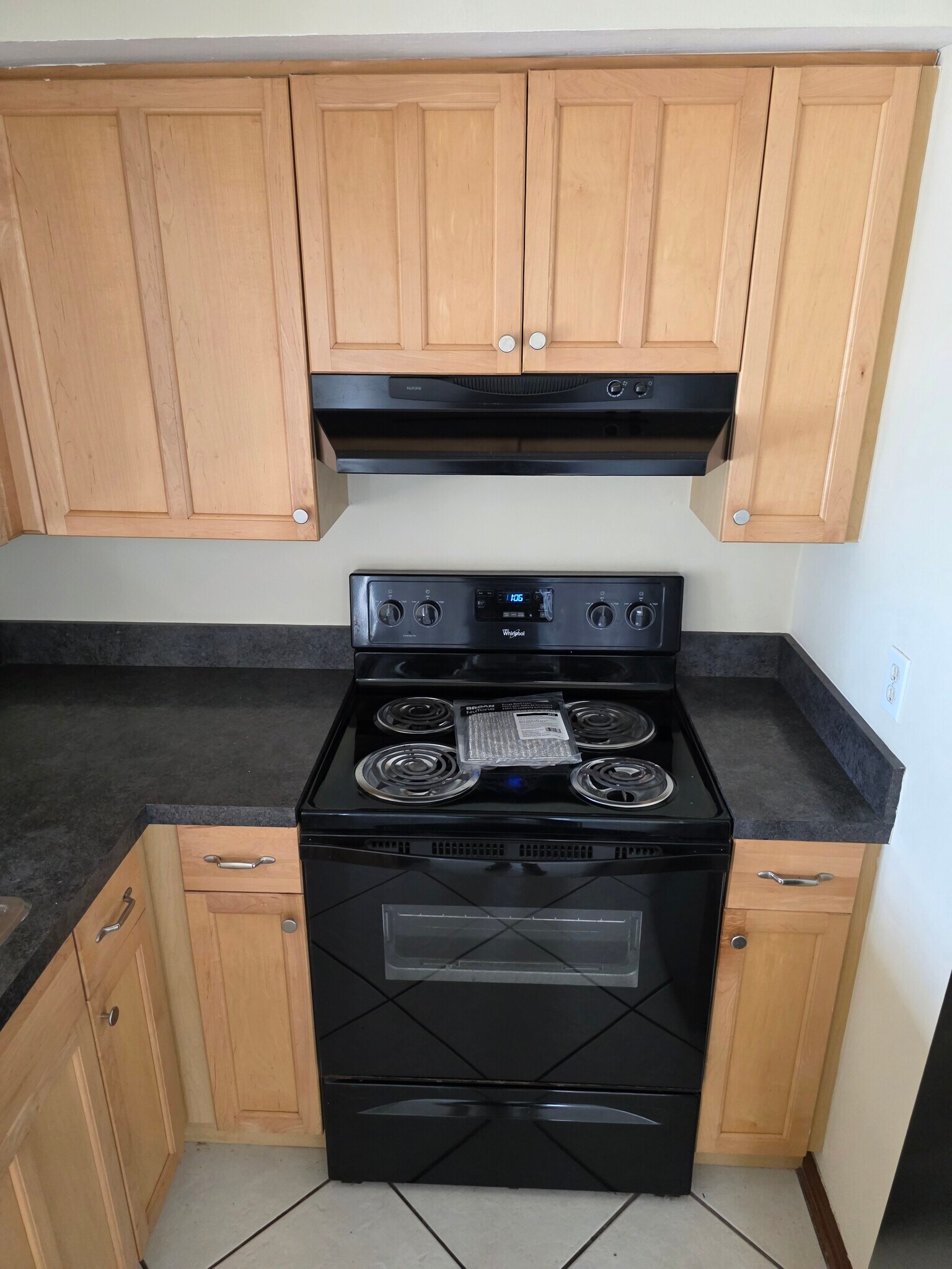 Building Photo - 16586 Brigadoon Dr