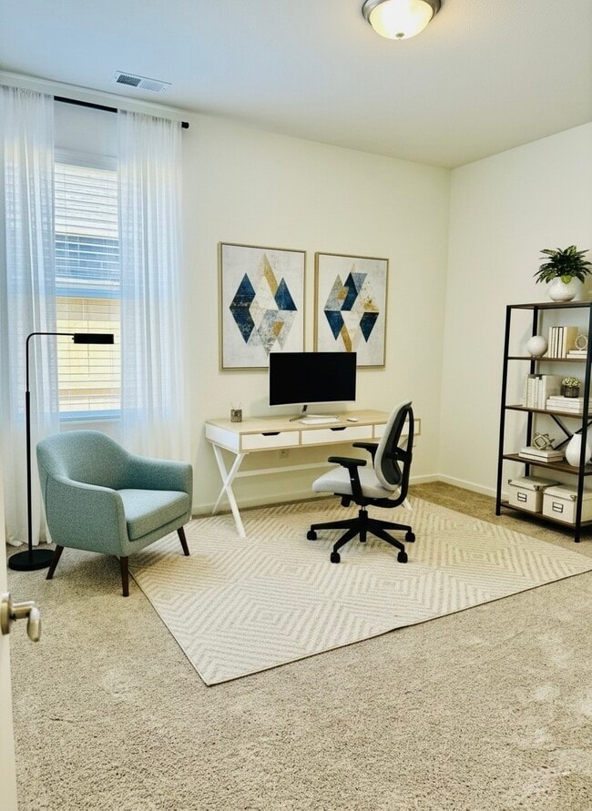 Building Photo - 28723 Bottom Grass Trl